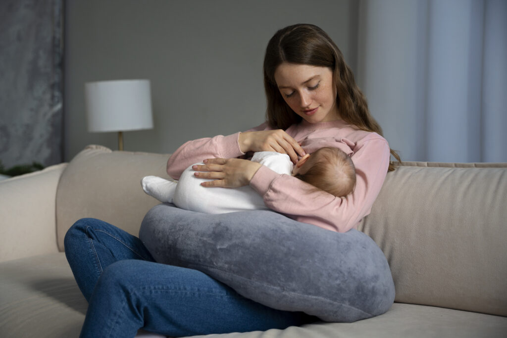 10 Benefits of Breastfeeding for Your Little One Mother's Embrace: 10 Heartfelt Benefits of Breastfeeding for Your Little One!