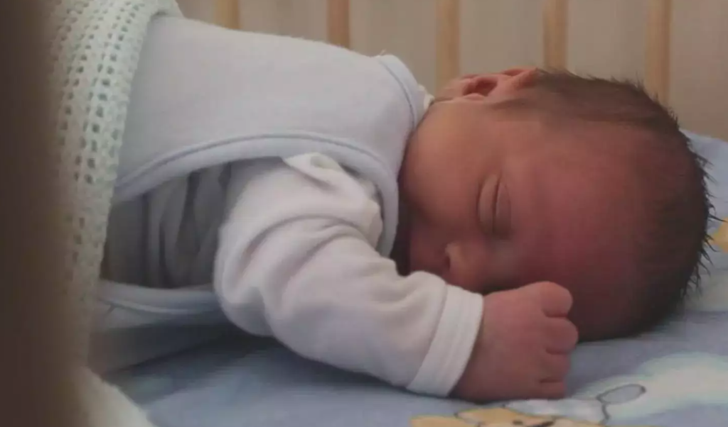 Sudden infant death syndroms (SIDS) : Symptom and Prevention 